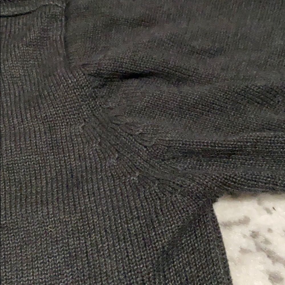 Oscar De La Renta 1/4 zip sweater size M grey EUC - Picture 6 of 8